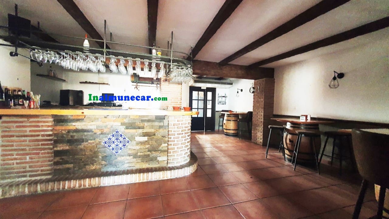 7 soveværelse Restaurant/Bar til salg i Otivar - € 750.000 (Ref: 9264053)