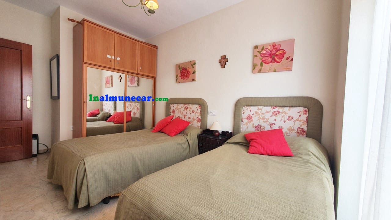2 sovrum Takvåning till salu i Almunecar - 325 000 € (Ref: 9322476)
