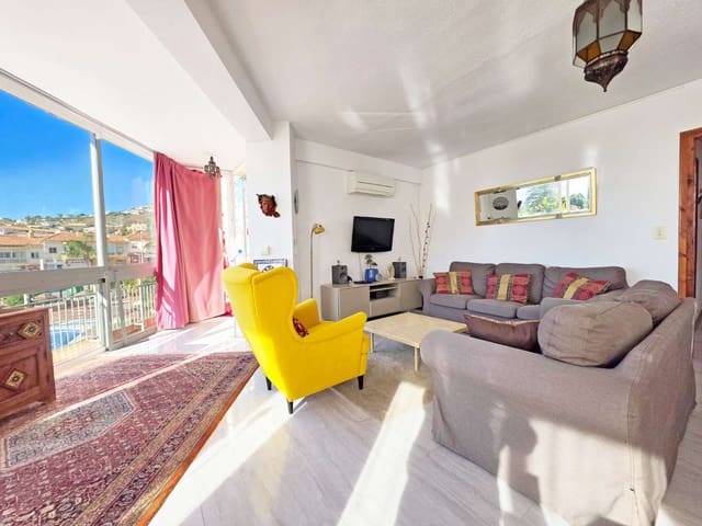 2 bedroom Flat for sale in Almuñécar with pool garage - € 215,000 (Ref: 9367018)