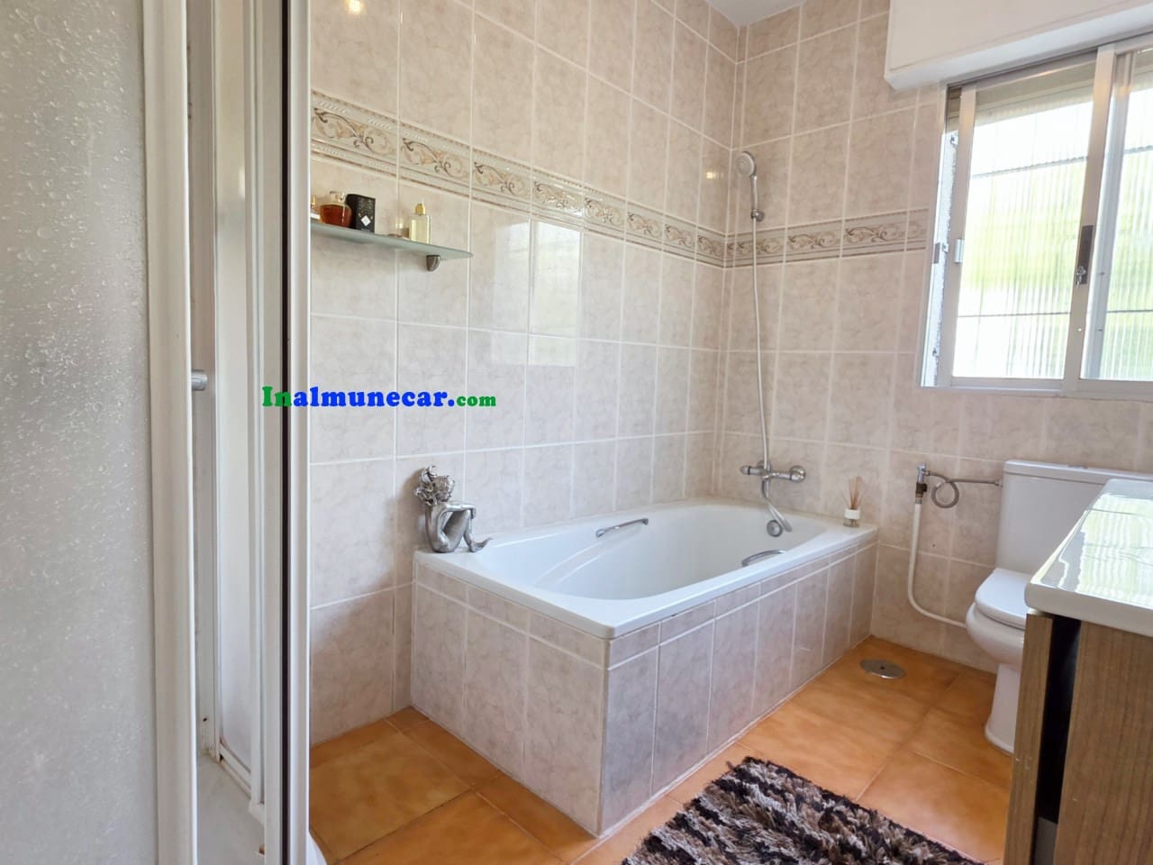 4 soverom Villa til salgs i La Herradura med garasje - € 900 000 (Ref: 9378786)