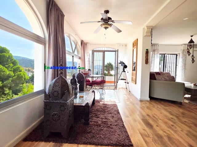 4 soveværelse Villa til salg i La Herradura, Almuñécar med garage - € 900.000 (Ref: 9378786)