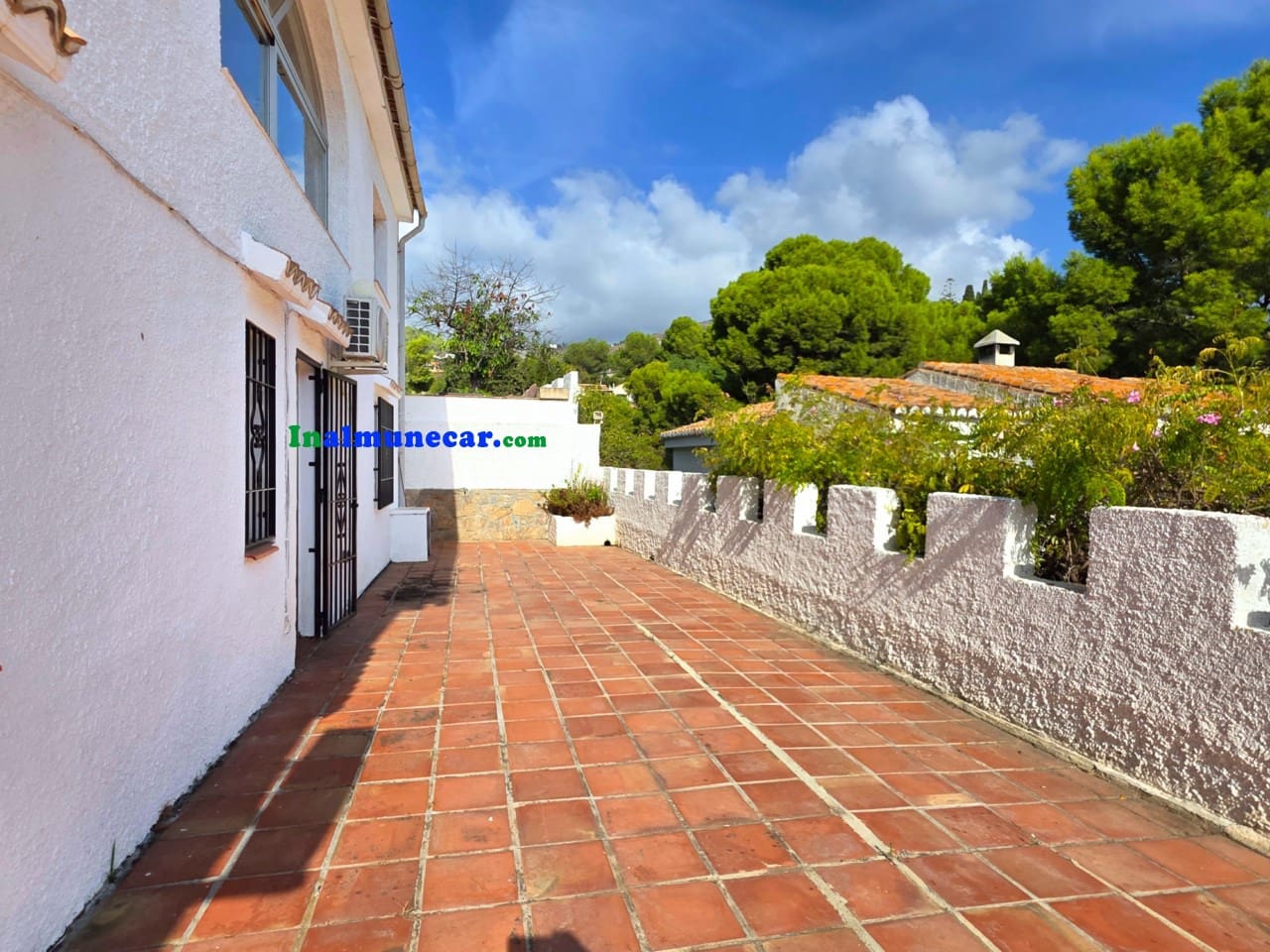 4 soverom Villa til salgs i La Herradura med garasje - € 900 000 (Ref: 9378786)