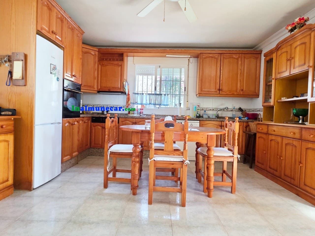 5 bedroom Villa for sale in La Herradura with pool - € 1,100,000 (Ref: 9410662)