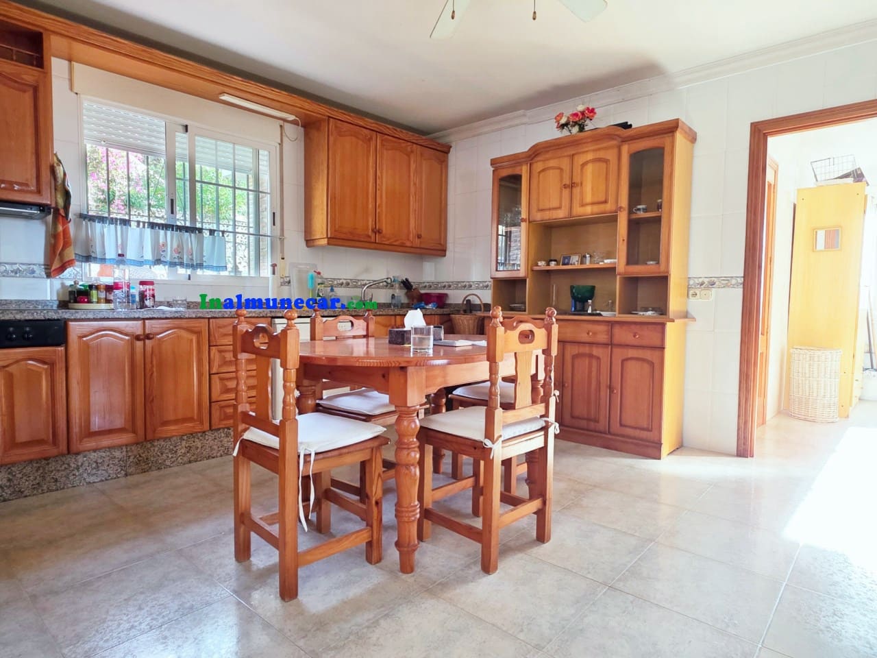 5 bedroom Villa for sale in La Herradura with pool - € 1,100,000 (Ref: 9410662)