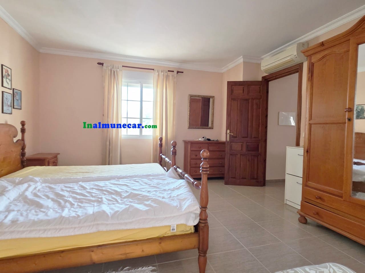 5 bedroom Villa for sale in La Herradura with pool - € 1,100,000 (Ref: 9410662)