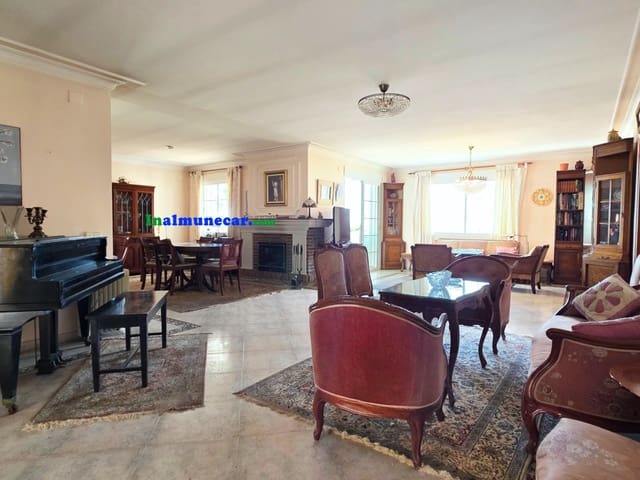 5 sypialnia Willa na sprzedaż w La Herradura, Almuñécar z basenem - 1 100 000 € (Ref: 9410662)