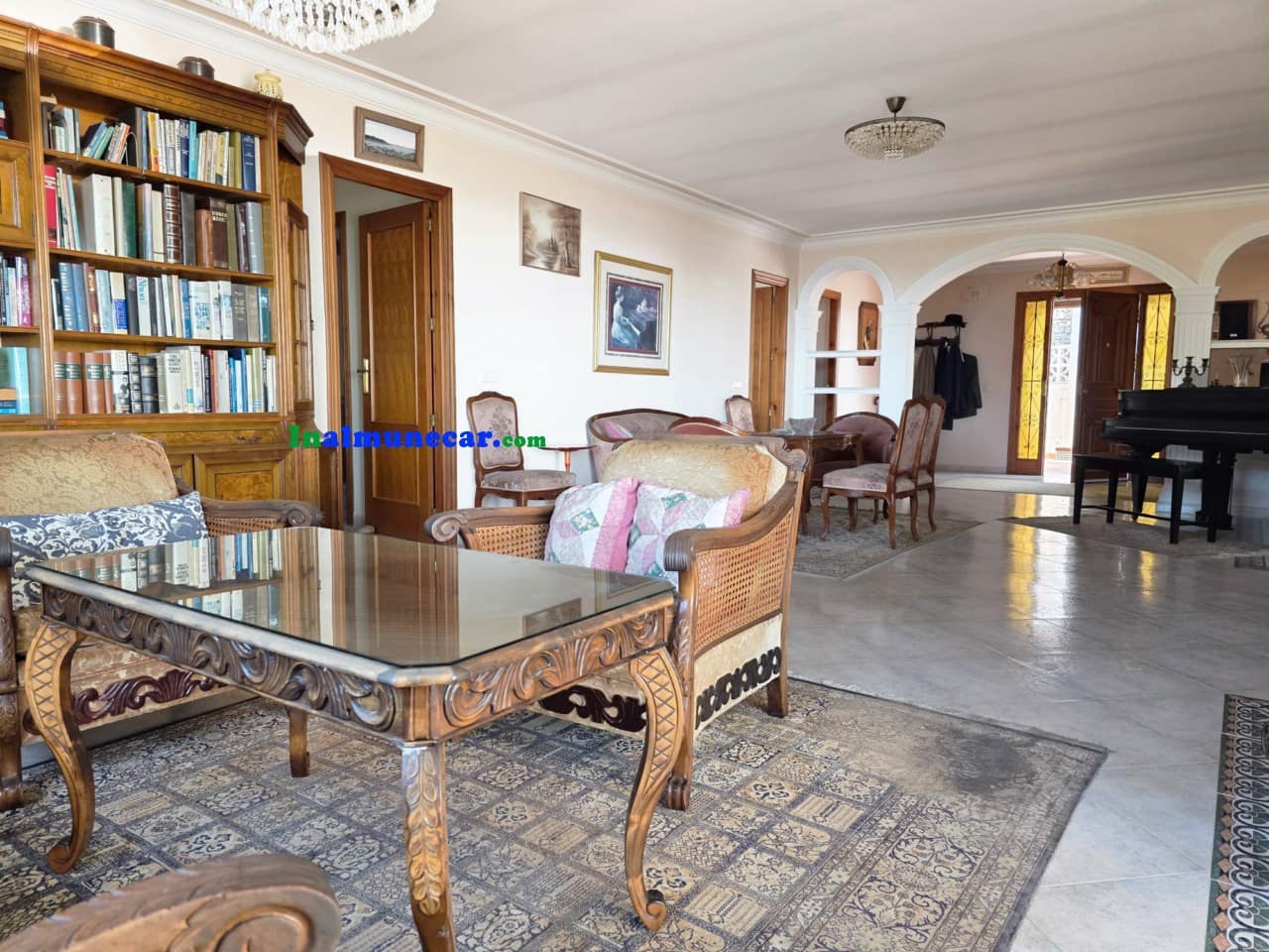 5 bedroom Villa for sale in La Herradura with pool - € 1,100,000 (Ref: 9410662)