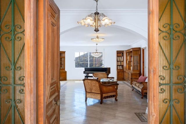 5 soveværelse Villa til salg i La Herradura, Almuñécar med swimmingpool - € 1.100.000 (Ref: 9410662)