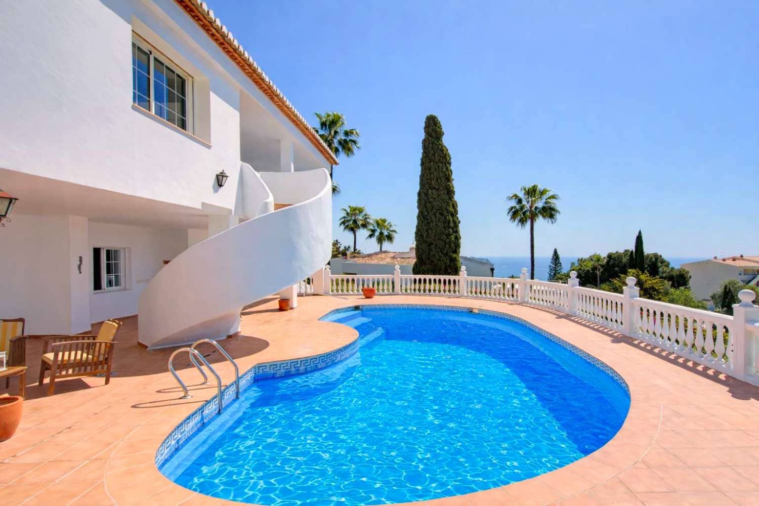 5 bedroom Villa for sale in La Herradura with pool - € 1,100,000 (Ref: 9410662)