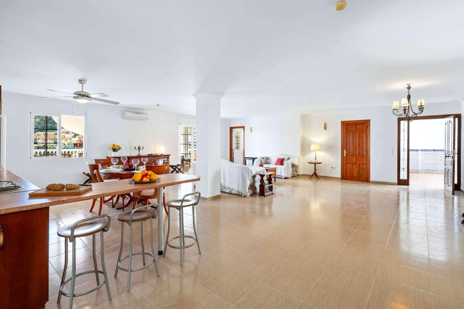 5 bedroom Villa for sale in La Herradura with pool - € 1,100,000 (Ref: 9410662)