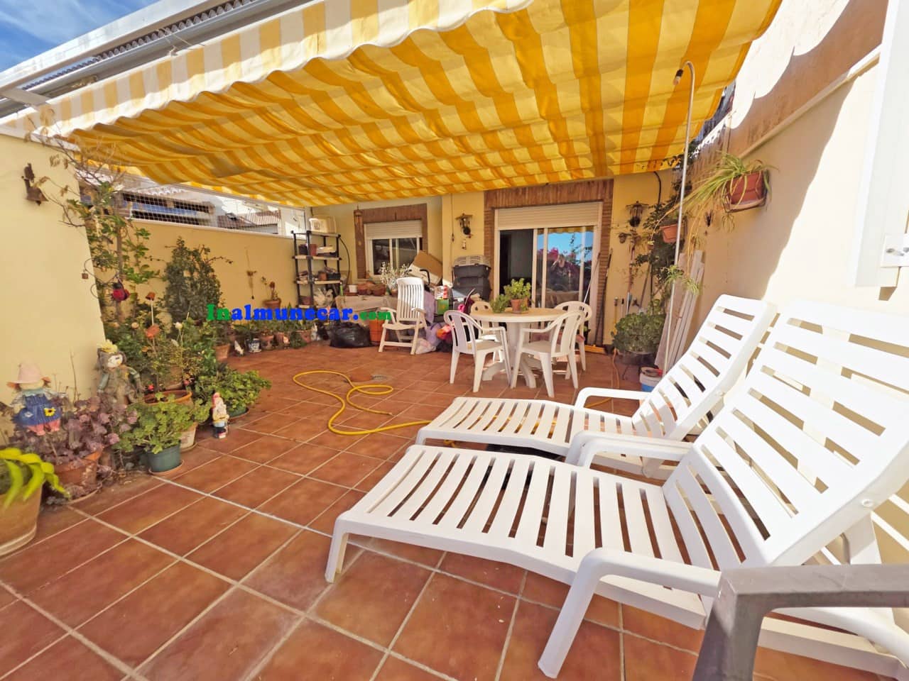 3 slaapkamer Rijtjeshuis te koop in Almunecar - € 310.000 (Ref: 9415674)