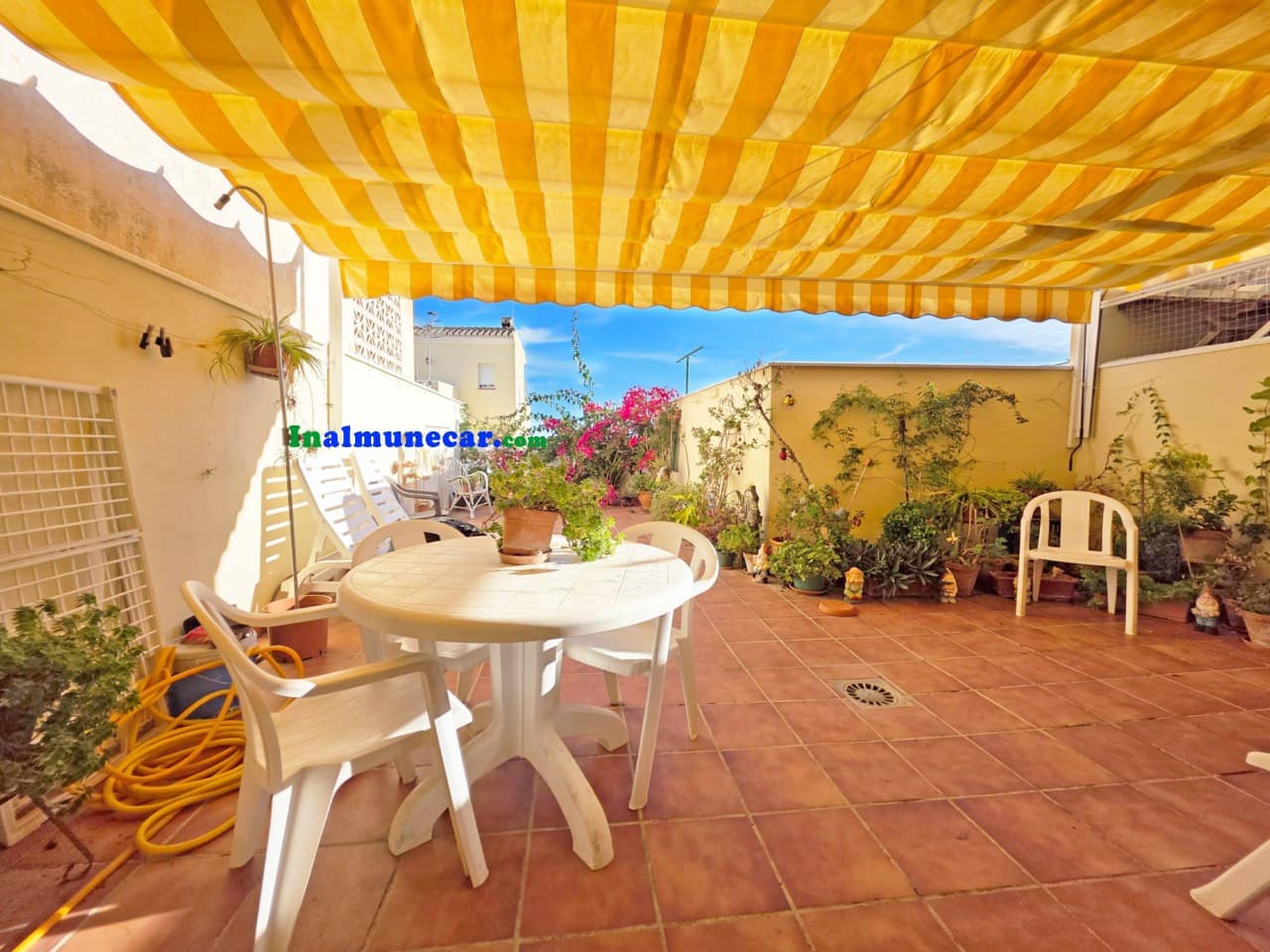 3 slaapkamer Rijtjeshuis te koop in Almunecar - € 310.000 (Ref: 9415674)