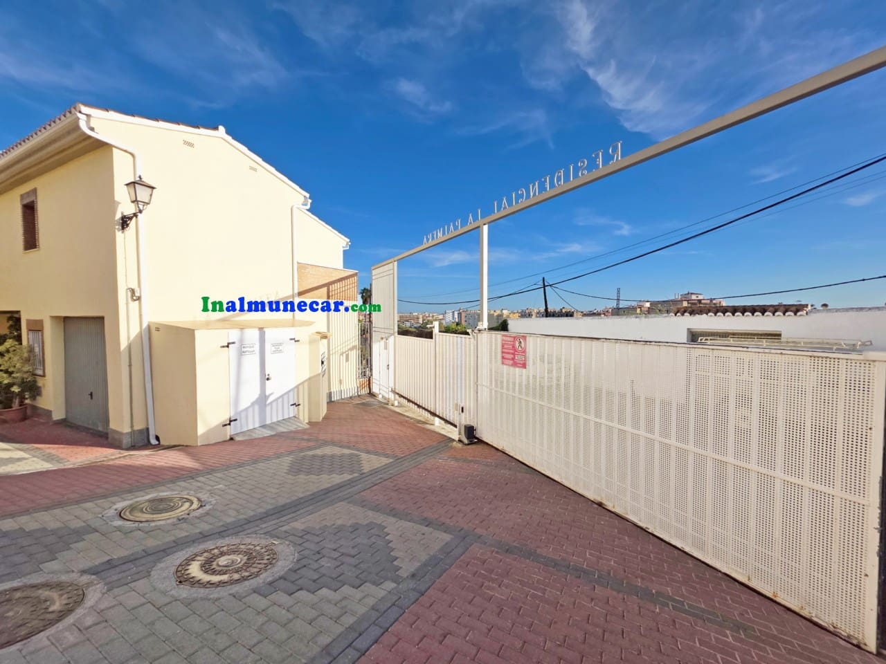 3 slaapkamer Rijtjeshuis te koop in Almunecar - € 310.000 (Ref: 9415674)