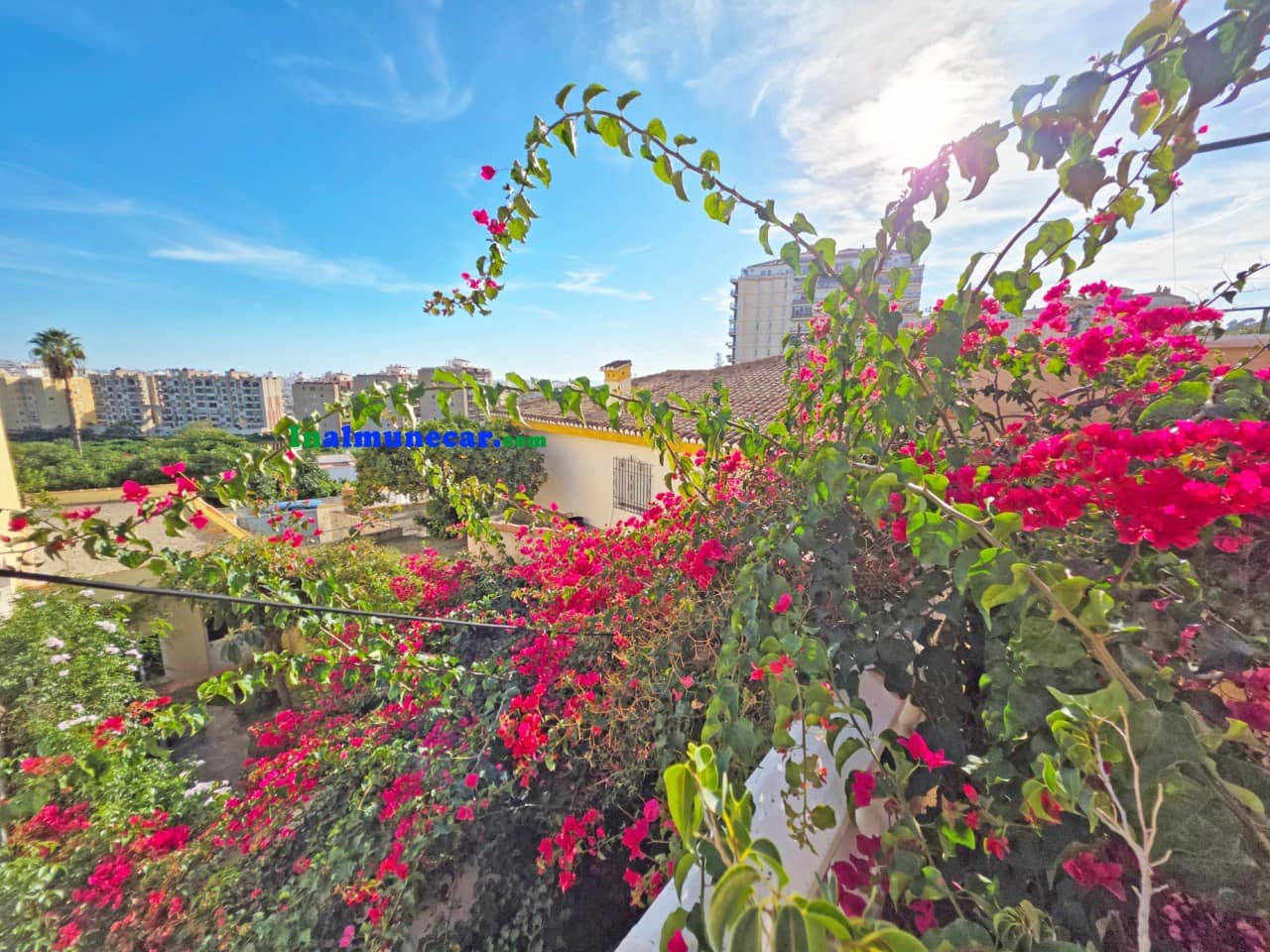 3 slaapkamer Rijtjeshuis te koop in Almunecar - € 310.000 (Ref: 9415674)