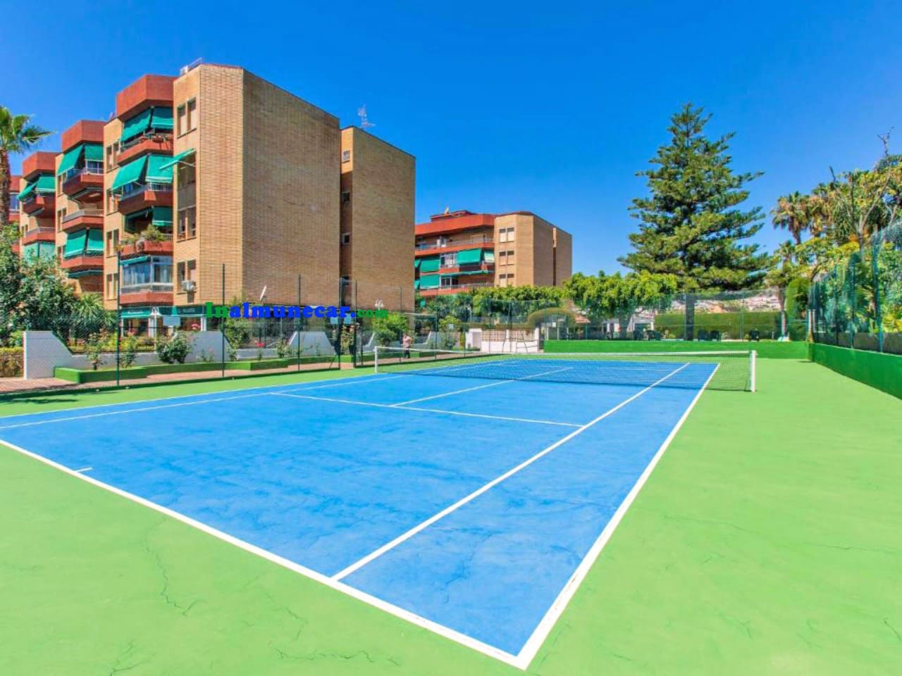 Kommersiell till salu i Almunecar - 289 000 € (Ref: 9433196)