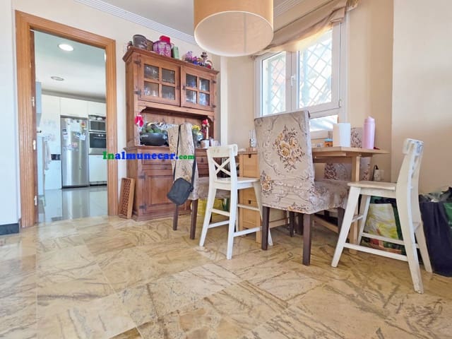 4 slaapkamer Rijtjeshuis te koop in Almuñécar met zwembad garage - € 395.000 (Ref: 9450419)