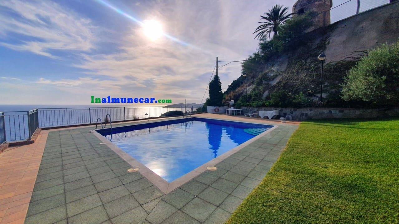 4 sovrum Radhus till salu i Almunecar med pool garage - 395 000 € (Ref: 9450419)