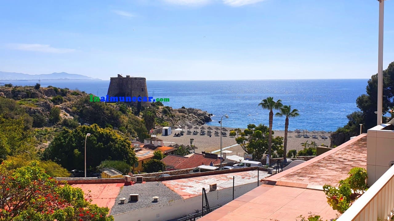 2 makuuhuone Kattohuoneisto myytävänä paikassa Almunecar mukana uima-altaan 
autotalli - 335 000 € (Ref: 9455931)