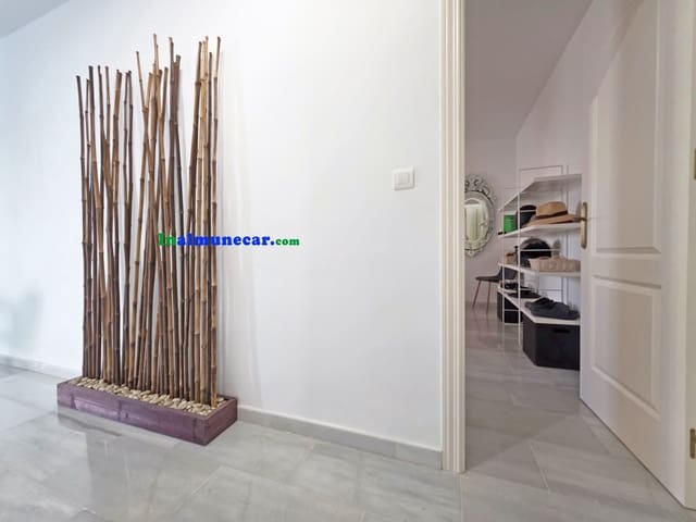 1 chambre Appartement de Plage à vendre à La Herradura, Almuñécar avec garage - 198 000 € (Ref: 9485583)