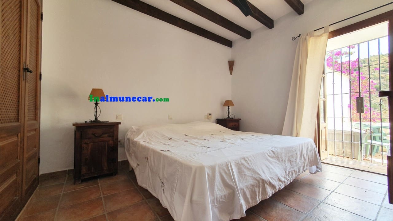 3 soveværelse Villa til salg i Almunecar med swimmingpool - € 635.000 (Ref: 9547796)