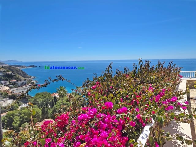 Chalet de 4 habitaciones en Cotobro, Almuñécar en venta con piscina garaje - 950.000 € (Ref: 9811297)