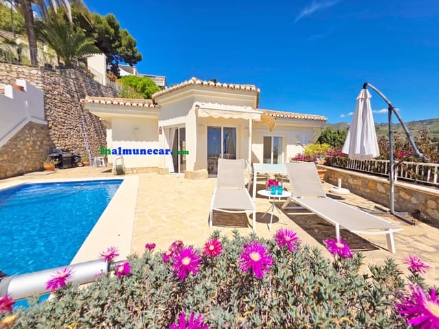 Chalet de 4 habitaciones en Cotobro, Almuñécar en venta con piscina garaje - 950.000 € (Ref: 9811297)