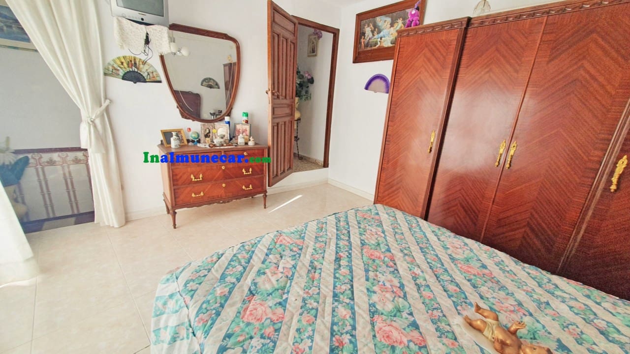 2 bedroom Townhouse for sale in Almunecar - € 225,000 (Ref: 9828743)
