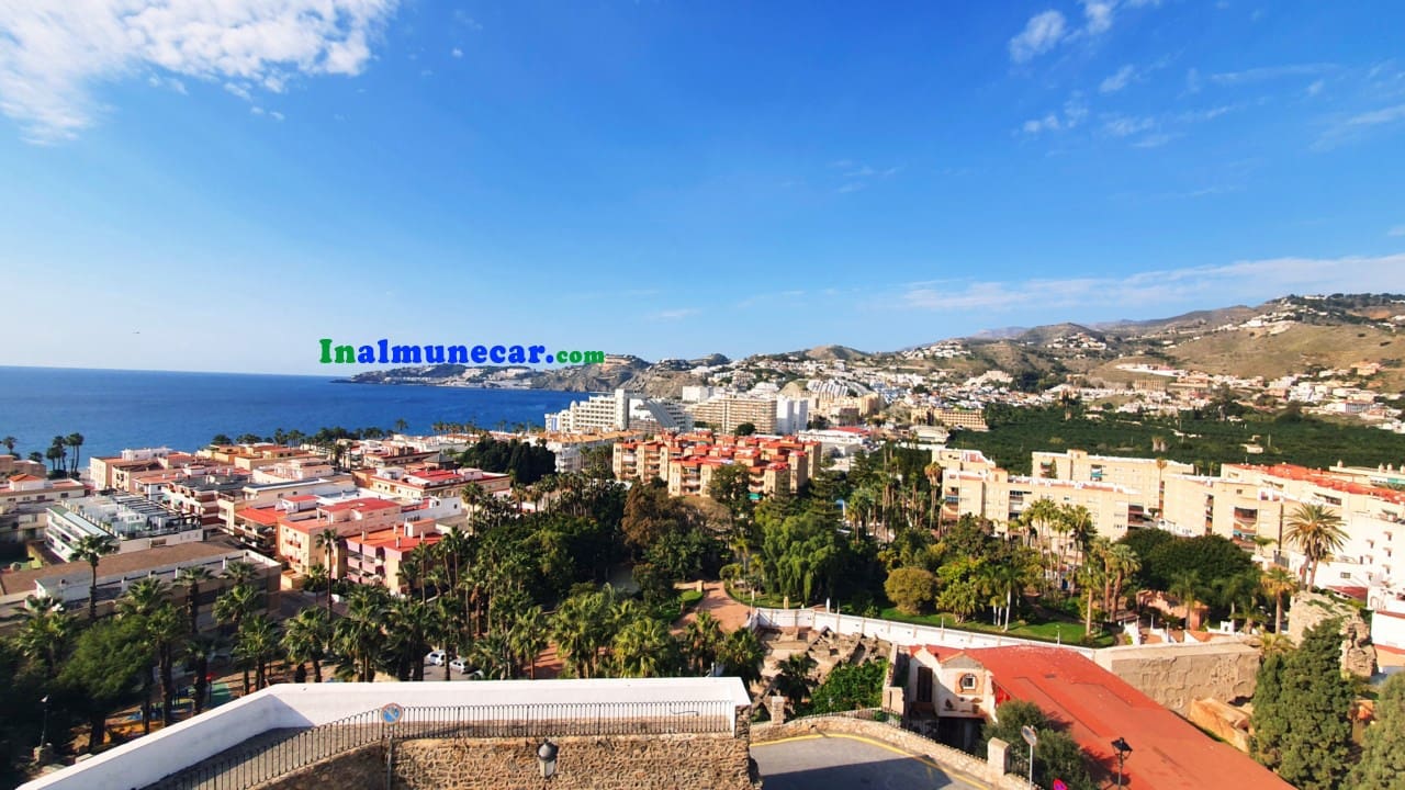 2 bedroom Townhouse for sale in Almunecar - € 225,000 (Ref: 9828743)