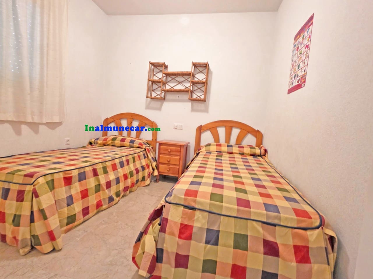 3 makuuhuone Asunto lomavuokrausta paikassa Almunecar mukana uima-altaan 
autotalli - 630 € (Ref: 9945295)