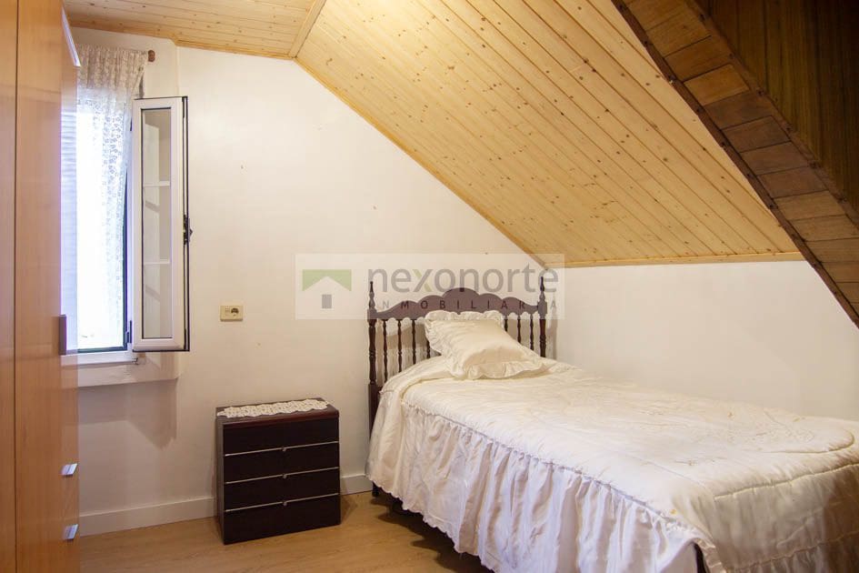 5 chambre Maison de Ville à vendre à Ortigueira - 185 000 € (Ref: 10012947)