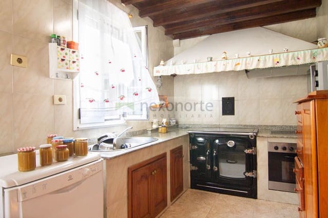 5 chambre Maison de Ville à vendre à Ortigueira - 185 000 € (Ref: 10012947)