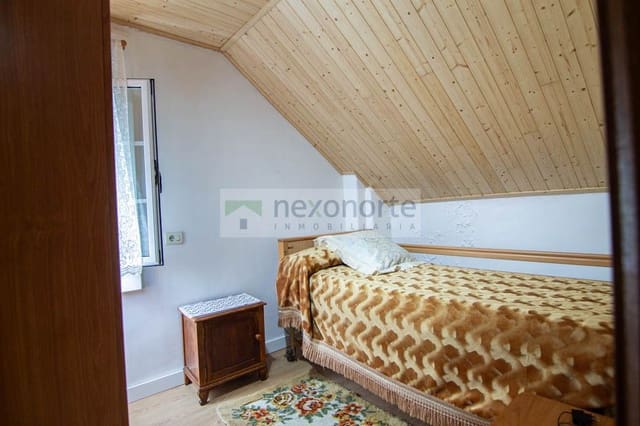 5 chambre Maison de Ville à vendre à Ortigueira - 185 000 € (Ref: 10012947)