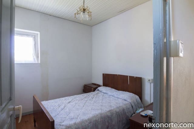 Maison de Ville à vendre à Xermade - 57 000 € (Ref: 7527899)