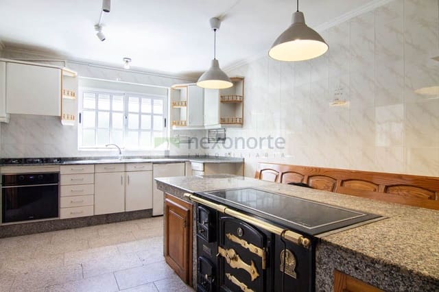 4 bedroom Townhouse for sale in Vilalba - € 89,000 (Ref: 8342909)