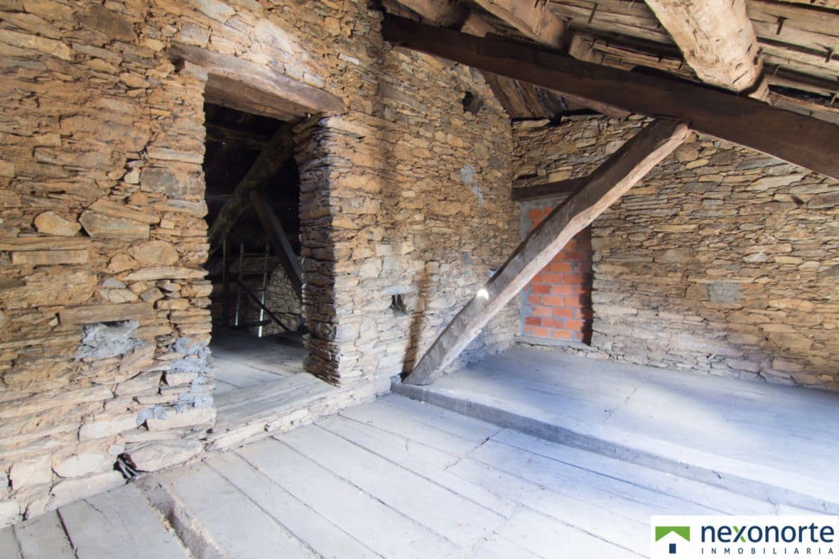 4 slaapkamer Huis te koop in Ourol - € 72.000 (Ref: 9233091)