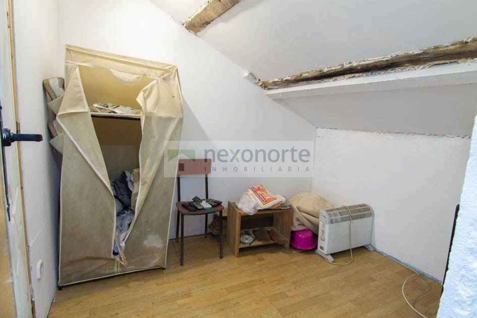 3 makuuhuone Omakotitalo myytävänä paikassa As Pontes de Garcia Rodriguez - 46 000 € (Ref: 9396322)