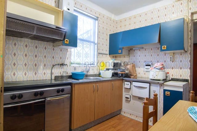 5 bedroom Townhouse for sale in Neda with garage - € 240,000 (Ref: 9726365)