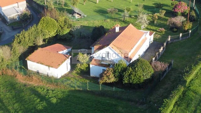 5 bedroom Townhouse for sale in Neda with garage - € 240,000 (Ref: 9726365)