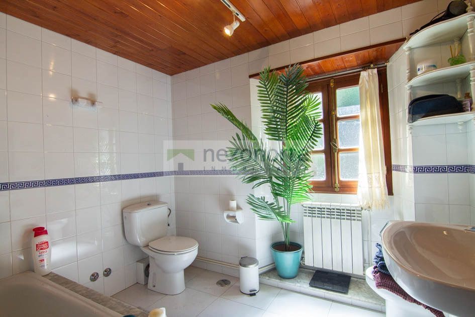 4 bedroom Townhouse for sale in Muras - € 198,000 (Ref: 9845186)