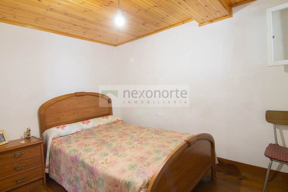 Casa de 4 habitaciones en Ourol en venta con garaje - 40.000 € (Ref: 9891690)