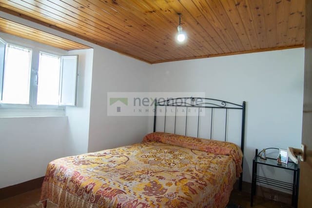 Casa de 4 habitaciones en Ourol en venta con garaje - 40.000 € (Ref: 9891690)