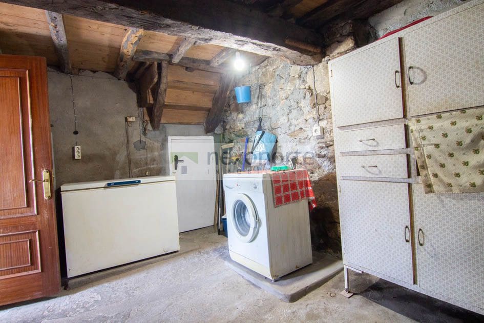 Casa de 4 habitaciones en Ourol en venta con garaje - 40.000 € (Ref: 9891690)