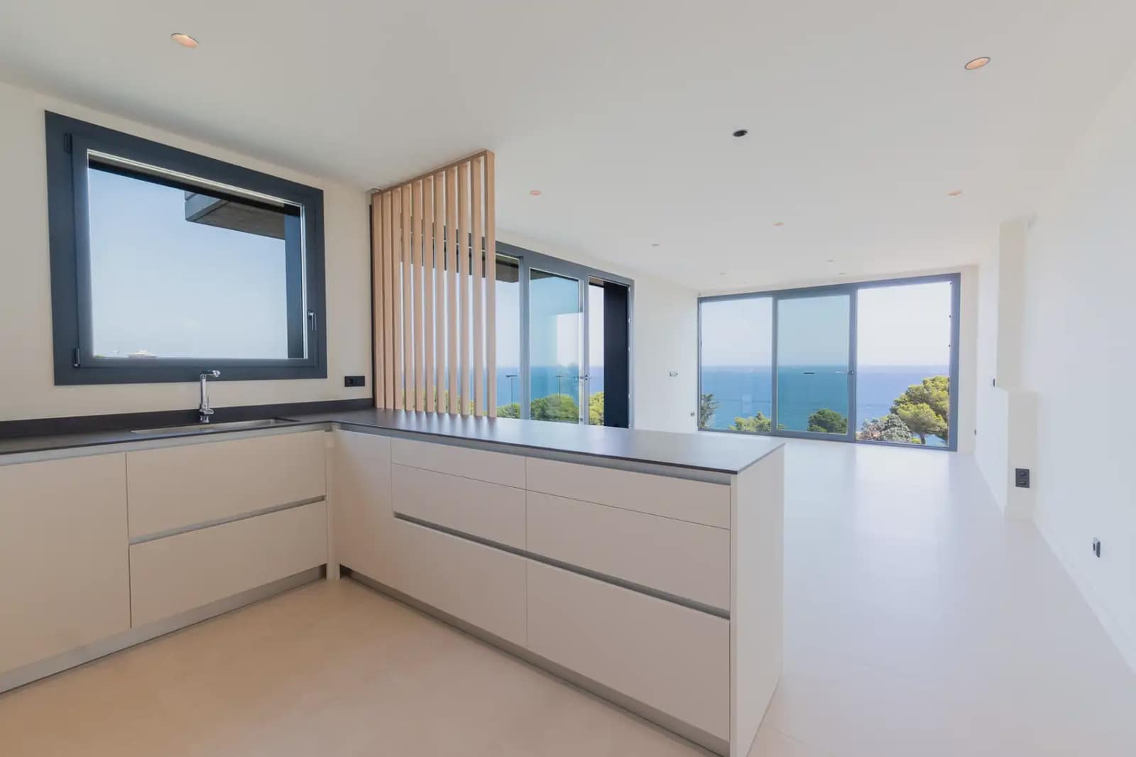 Apartamento de 3 habitaciones en Calonge i Sant Antoni en venta con piscina garaje - 750.000 € (Ref: 10001272)