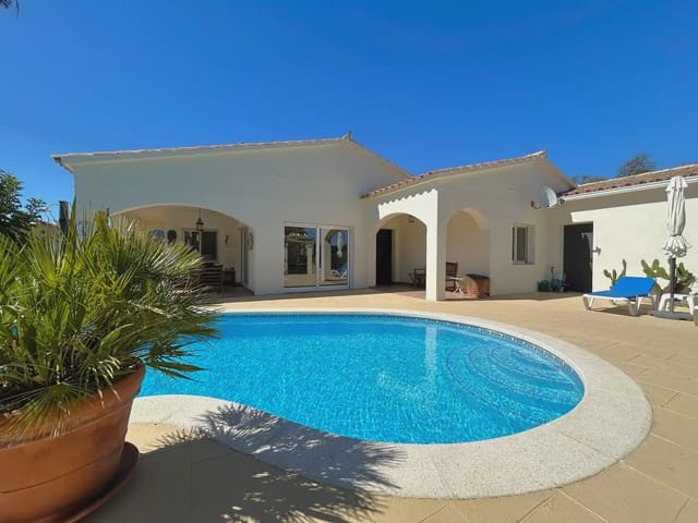 3 bedroom Villa for sale in Calonge i Sant Antoni with pool garage - € 485,000 (Ref: 10037739)