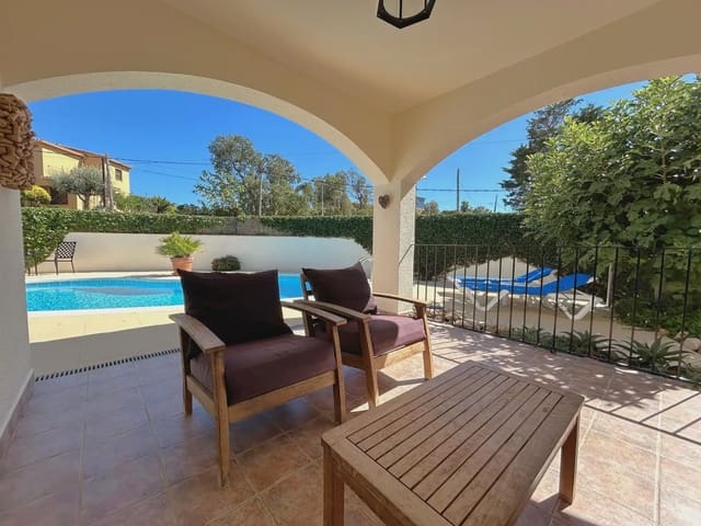 3 bedroom Villa for sale in Calonge i Sant Antoni with pool garage - € 485,000 (Ref: 10037739)