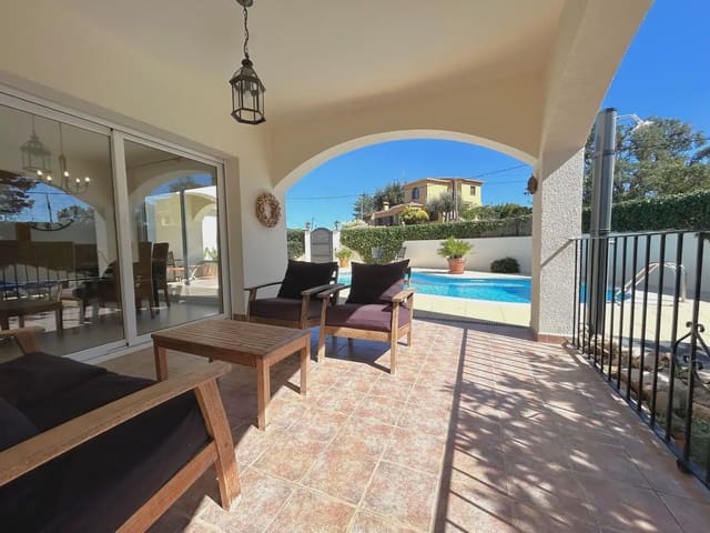 3 bedroom Villa for sale in Calonge i Sant Antoni with pool garage - € 485,000 (Ref: 10037739)