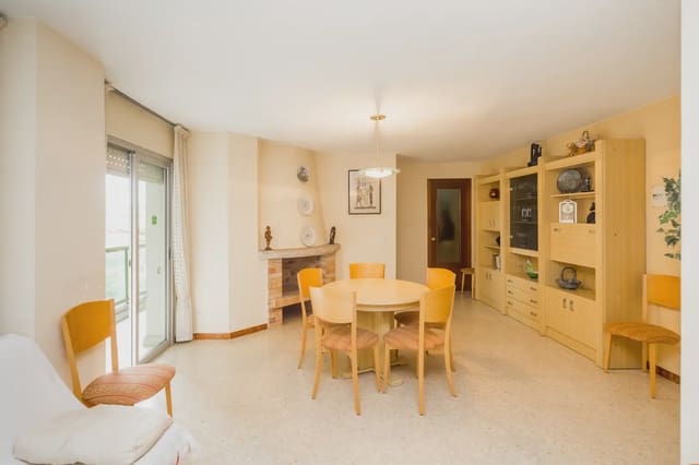 Piso de 3 habitaciones en Platja d'Aro, Castell-Platja d'Aro en venta con garaje - 445.000 € (Ref: 10045953)
