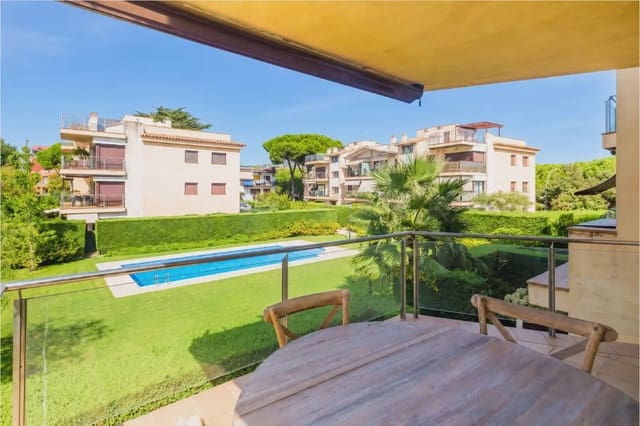 3 soveværelse Strandlejlighed til salg i Platja d'Aro, Castell-Platja d'Aro med swimmingpool garage - € 425.000 (Ref: 10072849)