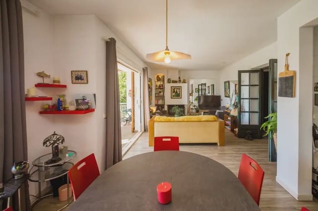 4 chambre Villa/Maison à vendre à Platja d'Aro, Castell-Platja d'Aro avec piscine garage - 990 000 € (Ref: 10076997)