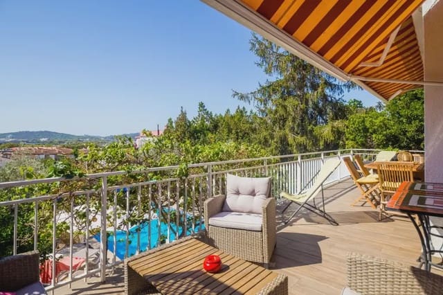4 chambre Villa/Maison à vendre à Platja d'Aro, Castell-Platja d'Aro avec piscine garage - 990 000 € (Ref: 10076997)